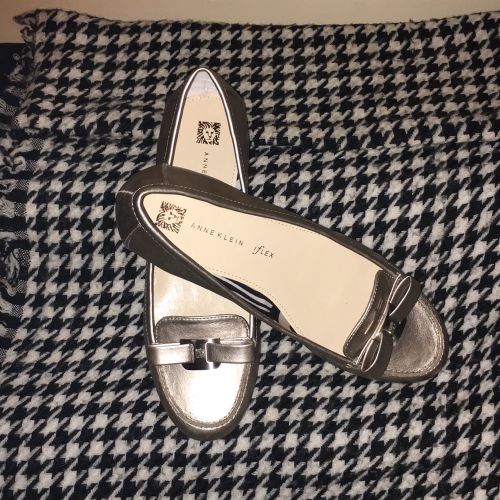 Shoe